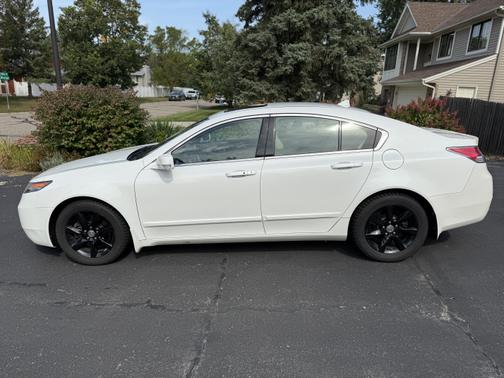 2013 Acura TL Technology
