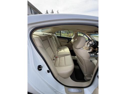 2013 Acura TL Technology