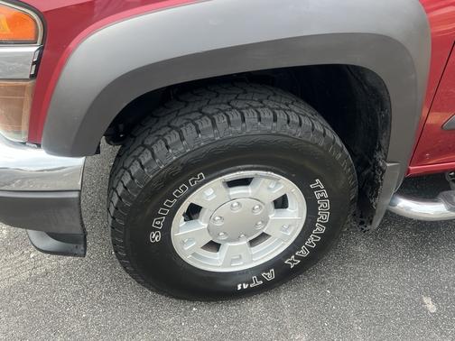 2004 Chevrolet Colorado LS
