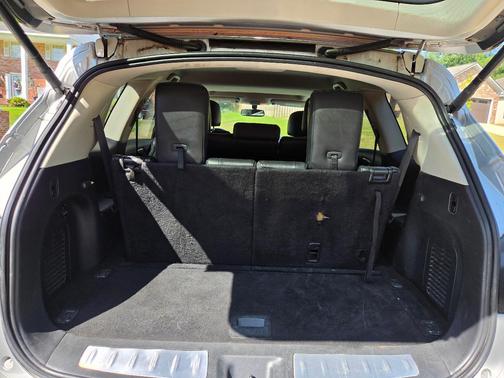 Silver 2018 INFINITI QX60 Base