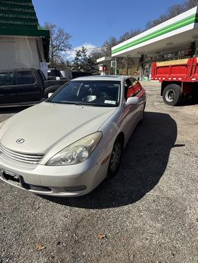 Silver 2003 Lexus ES 300 Base
