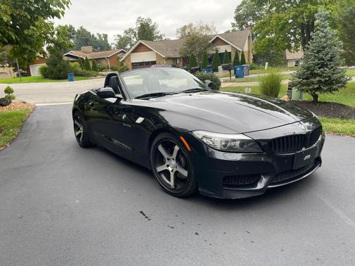 Black 2012 BMW Z4 sDrive35i