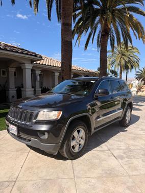 Black 2012 Jeep Grand Cherokee Laredo
