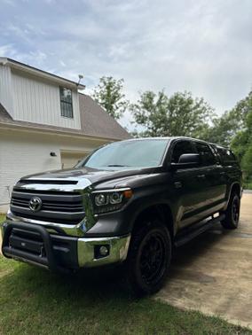 2014 Toyota Tundra SR5