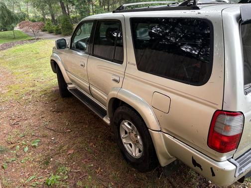 Silver 2000 Toyota 4Runner Limited 4WD