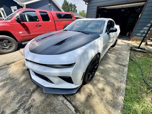 White 2017 Chevrolet Camaro 1SS