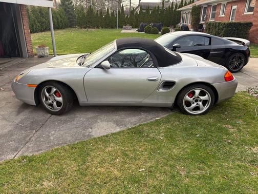 Silver 2000 Porsche Boxster Boxster S