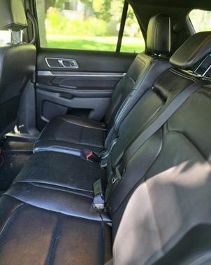 Black 2016 Ford Explorer Limited