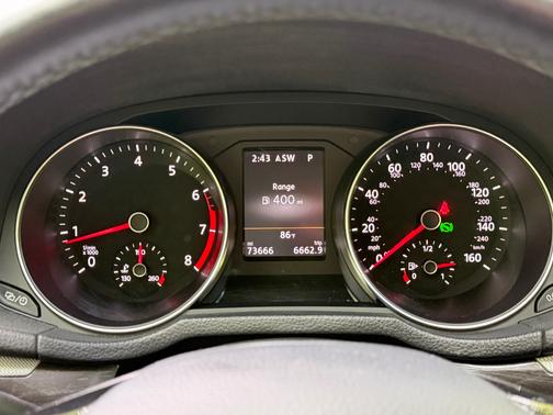 Black 2017 Volkswagen Passat 1.8T SE w/Technology