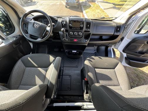 White 2020 RAM ProMaster 1500 Low Roof