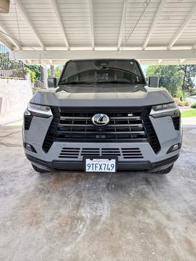 Gray 2025 Lexus GX 550 Premium+