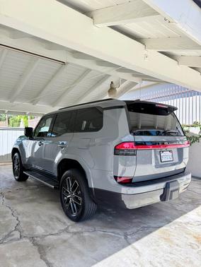 Gray 2025 Lexus GX 550 Premium+