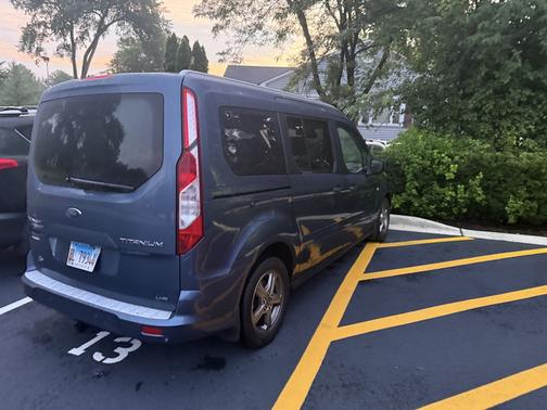 2019 Ford Transit Connect Titanium w/Rear Liftgate