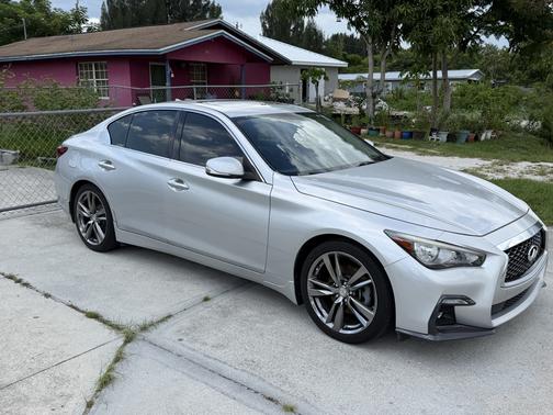 Silver 2018 INFINITI Q50 3.0t Sport