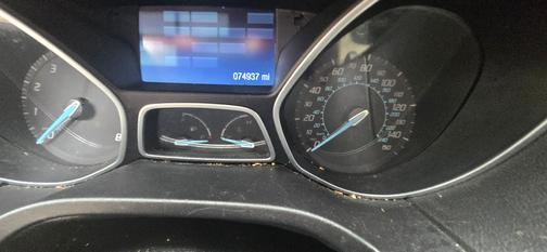 Gray 2012 Ford Focus SEL