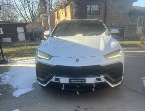 2019 Lamborghini Urus Base
