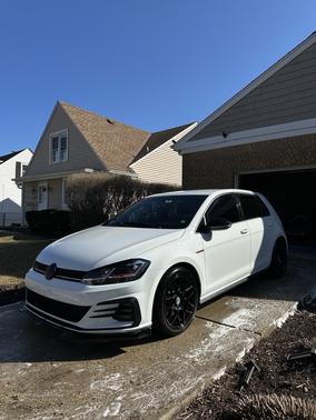 2018 Volkswagen Golf GTI 2.0T S 4-Door