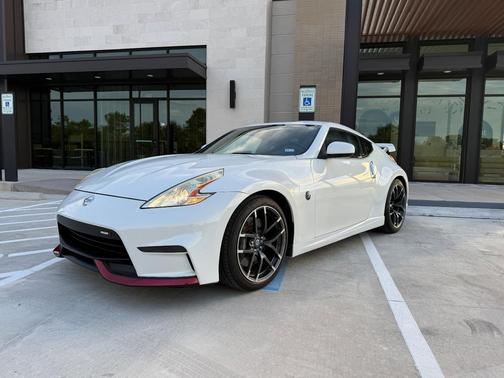 White 2011 Nissan 370Z NISMO