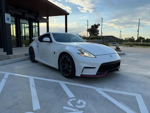 White 2011 Nissan 370Z NISMO