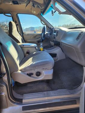 2002 Ford Expedition XLT