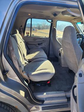 2002 Ford Expedition XLT