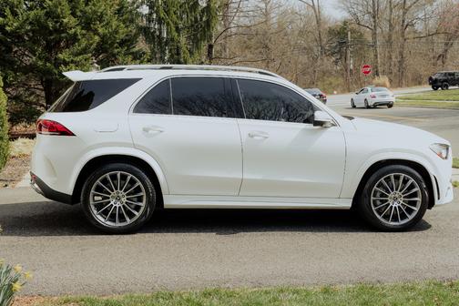 White 2022 Mercedes-Benz GLE 450 Base 4MATIC