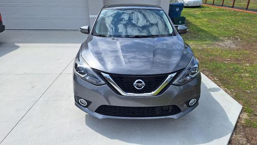 Gray 2019 Nissan Sentra SR