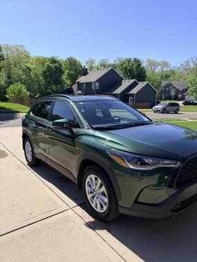 Green 2022 Toyota Corolla Cross LE