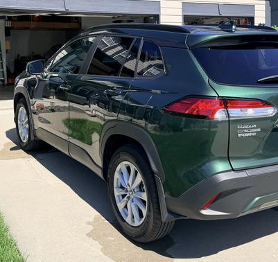 Green 2022 Toyota Corolla Cross LE