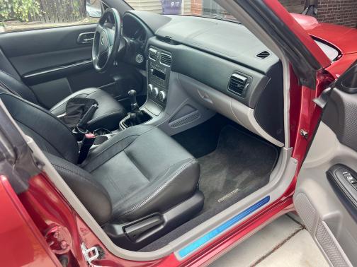 2005 Subaru Forester 2.5 XT
