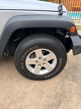 Silver 2015 Jeep Wrangler Unlimited Sport