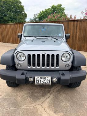 Silver 2015 Jeep Wrangler Unlimited Sport