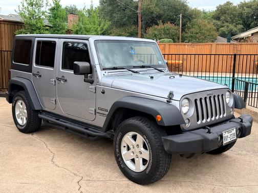 Silver 2015 Jeep Wrangler Unlimited Sport