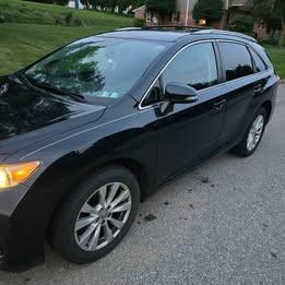 Black 2014 Toyota Venza LE
