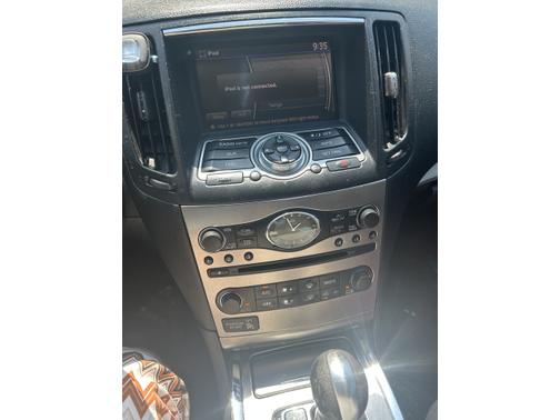2015 INFINITI Q40 Base