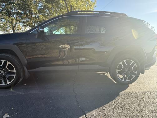 2019 Toyota RAV4 Adventure