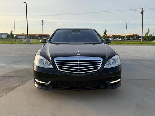 Black 2012 Mercedes-Benz S-Class S 550