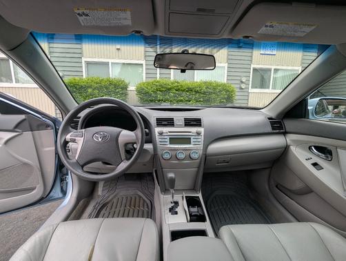 Blue 2009 Toyota Camry LE