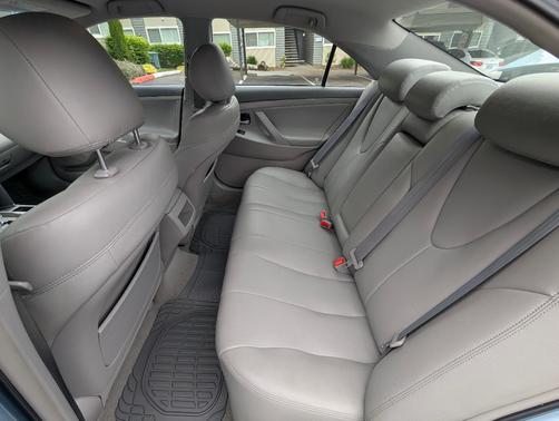 Blue 2009 Toyota Camry LE