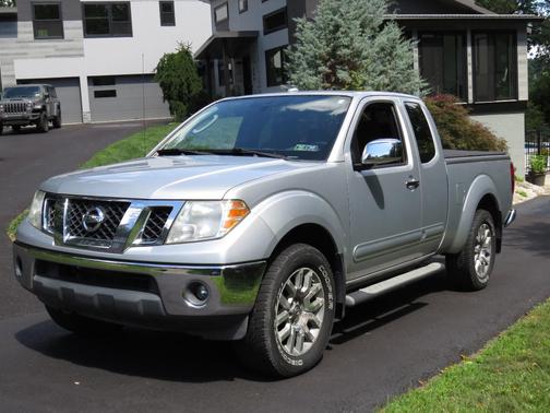 Silver 2010 Nissan Frontier LE
