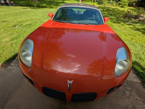 Orange 2008 Pontiac Solstice GXP