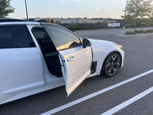 2021 Kia Stinger GT1