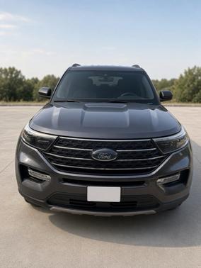 Gray 2020 Ford Explorer XLT