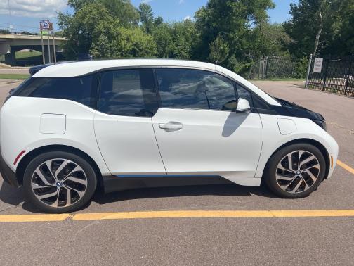 2014 BMW i3 Base w/Range Extender