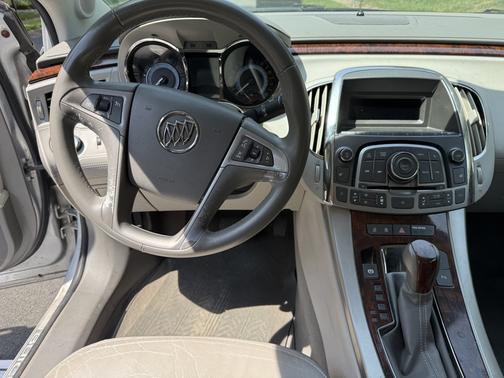 Silver 2010 Buick LaCrosse CXL