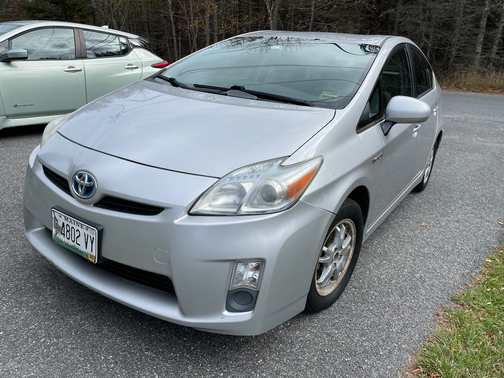 2010 Toyota Prius III