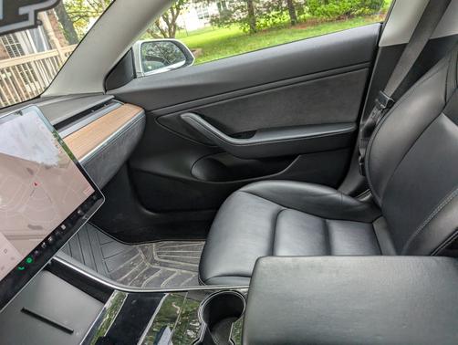 2019 Tesla Model 3 Standard Range Plus