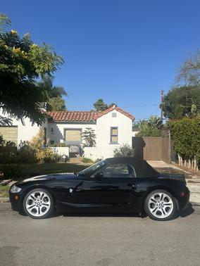 2005 BMW Z4 3.0i Roadster