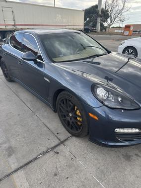 2010 Porsche Panamera Panamera S