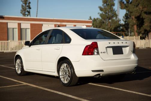 2011 Volvo S40 T5 R-Design